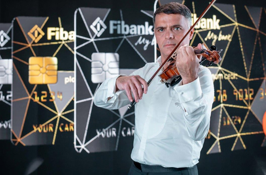 Васко Василев става посланик на новата Debit Mastercard Platinum