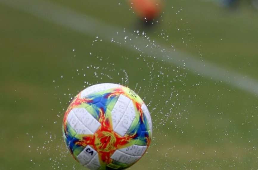 Отборът на Чавдар Етрополе победи  Вихрен в Сандански с 2:0