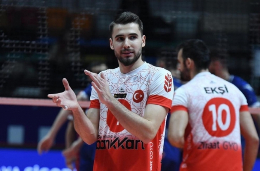 Мартин Атанасов с 16 точки при победа на Зираатбанк в Турция