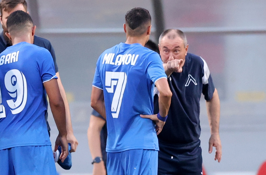 Мъри Стоилов: Левски ще играе футбол и в реванша