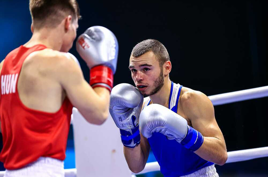 Трима българи се боксират за злато днес в Марибор