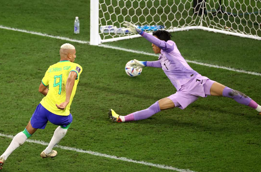 Бразилия за втори път вкарва четири гола за полувреме на Мондиал IВИДЕО)