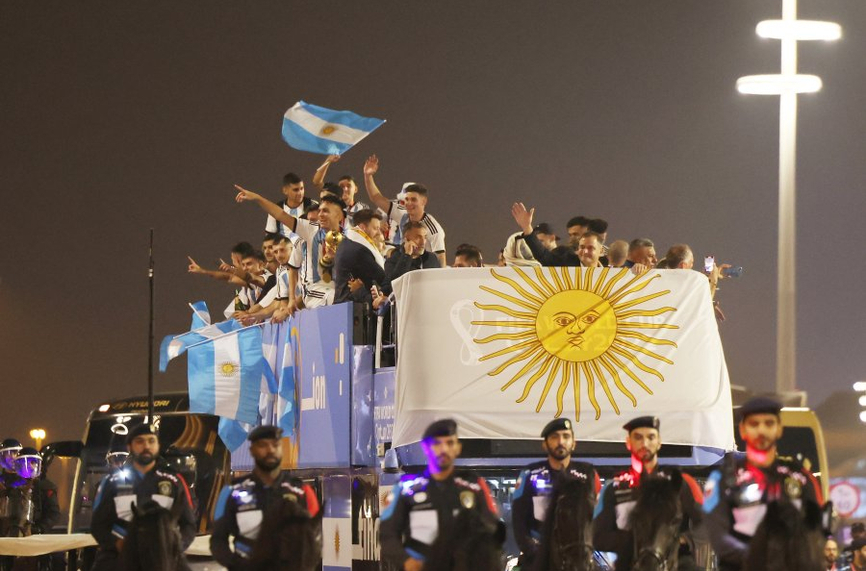 СКАНДАЛНО: Аржентинците с гаменско поведение след финала