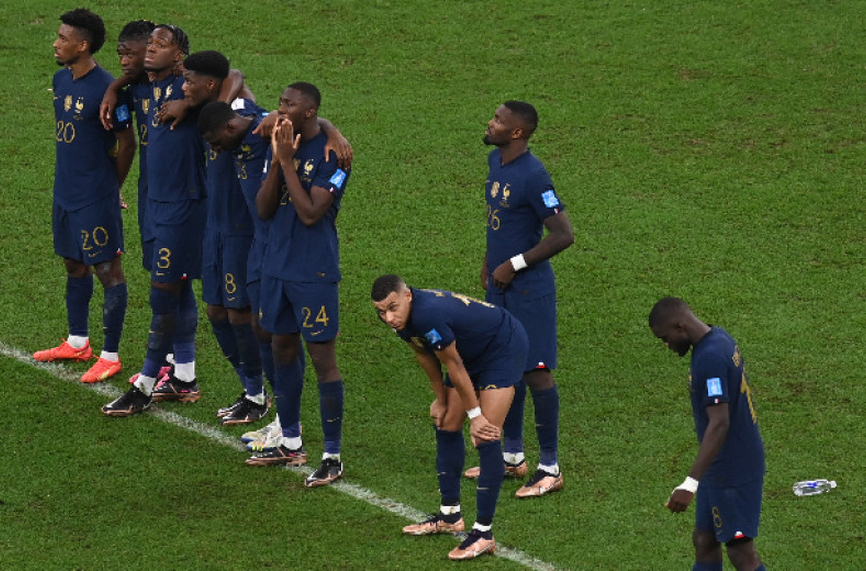 Футболистите на Франция ще поздравят феновете на "Конкорд"