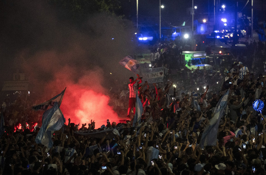 Милиони аржентинци отпразнуваха титлата (ВИДЕО)