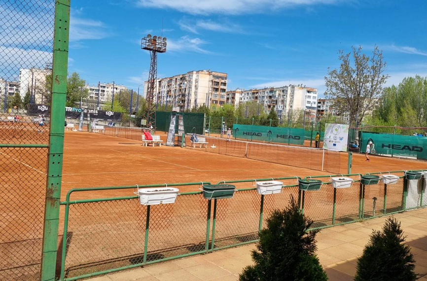 10 българи с победи в първия кръг на тенис турнира в Пазарджик
