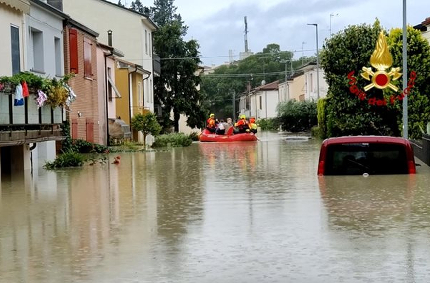 Наводнения отмениха старт във Формула 1