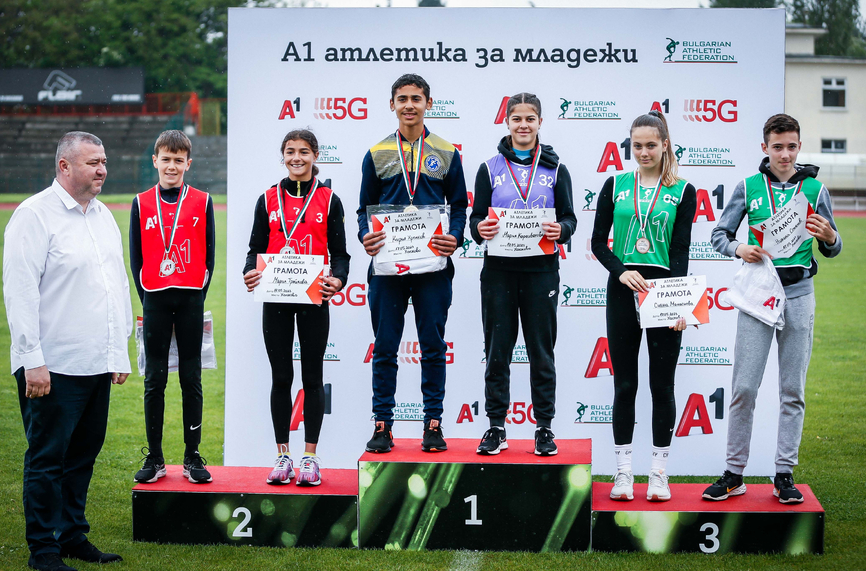 Поморие и Казанлък с победи в "А1 атлетика за младежи" в Хасково