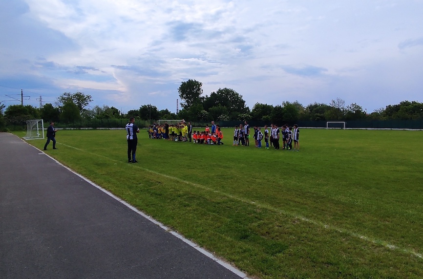 Детски футболен турнир във "Връбница" по случай 1 юни