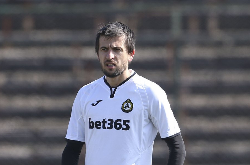 Официално: Славия се разделя с Дарко Тасевски в края на сезона