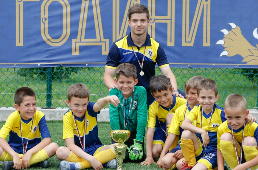 Олимпия ФК и Възраждане 2020 спечелиха турнира на БФС за Деня на детето