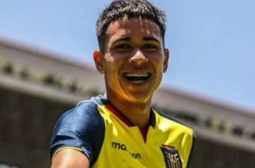 Челси обяви привличането на 16-годишен еквадорец