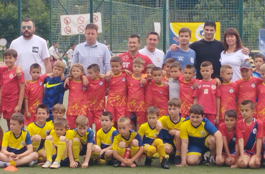 Гонзо откри детския футболен турнир за Купа "Възраждане"