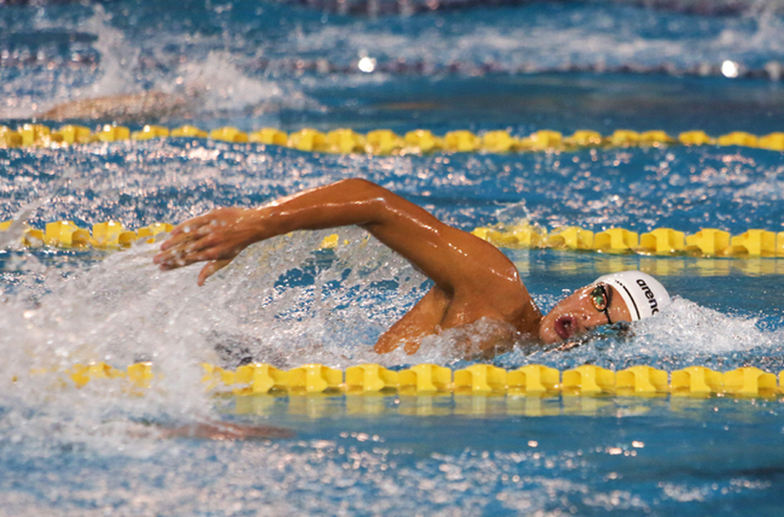 Петър Мицин на трети финал на Европейското по плуване