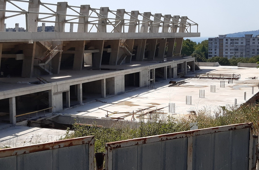 ДОБРА НОВИНА! Строи се третата трибуна на стадион "Варна"