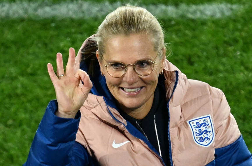 Възможно ли е? Жена поема мъжкия национален отбор на Англия!