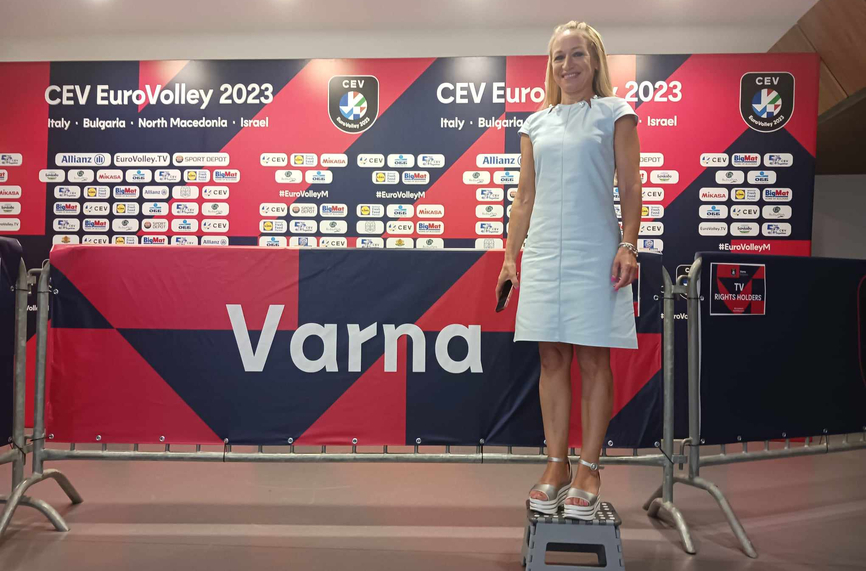 Журналистка с 6 Олимпиади и столче е атракцията на Евроволей 2023 във Варна (СНИМКИ)