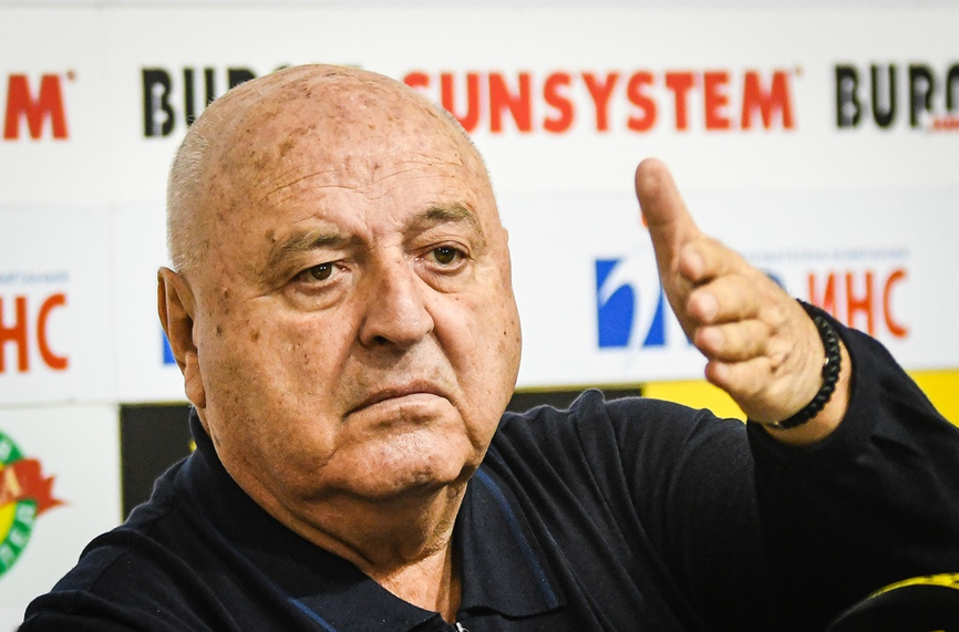 Венци Стефанов: Министърът на спорта е неадекватен, трябва да си подаде оставката