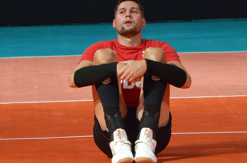 Волейболистът Николай Пенчев заяви че обмисля завръщане в българското първенство