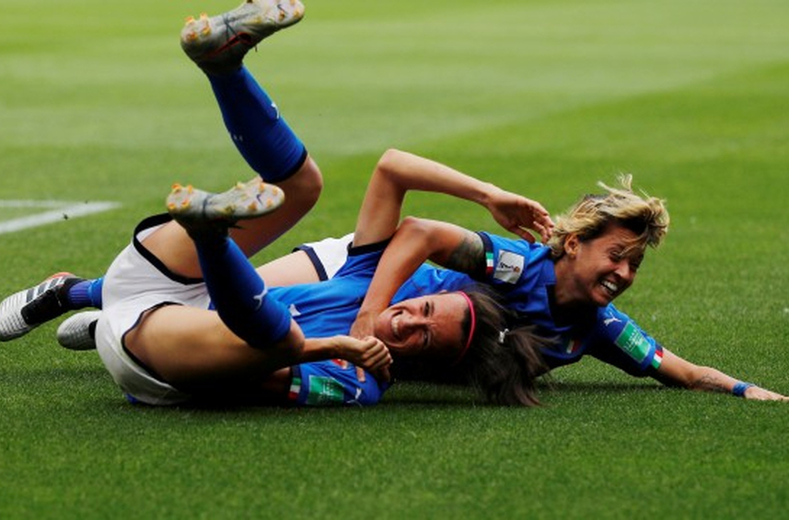 УЕФА разследва специфични контузии в женския футбол