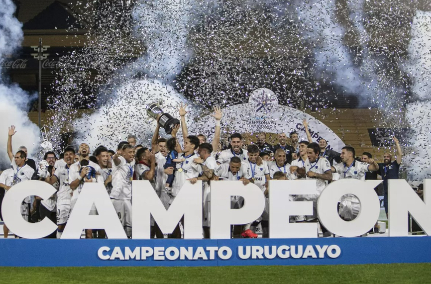 Ливърпул Монтевидео спечели уругвайското първенство за първи път в историята