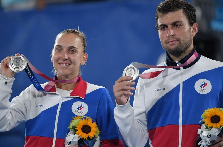 Олимпийската шампионка по тенис Елена Веснина реши да поднови кариерата