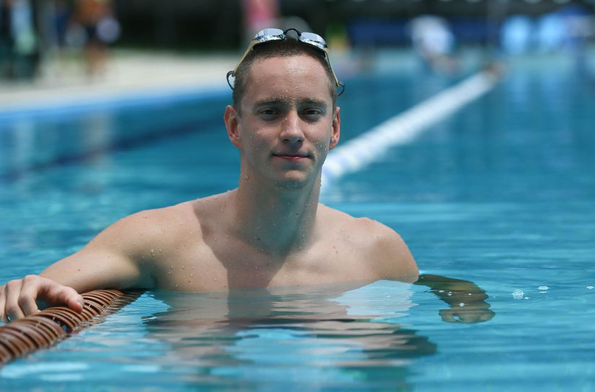 Епитропов остана на крачка от финала на Световното по плуване