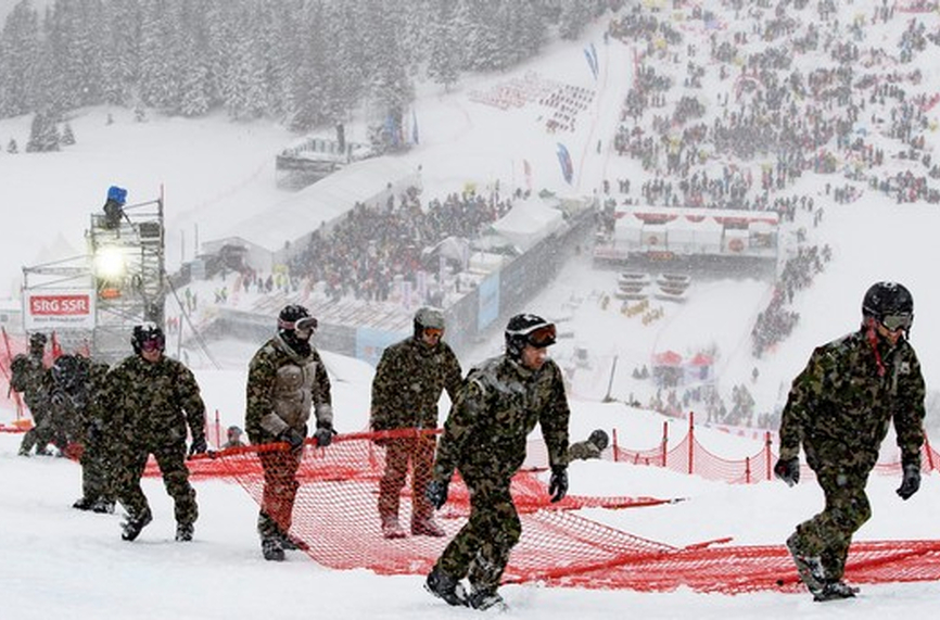 Силен сняг отмени старт от Световната купа по ски