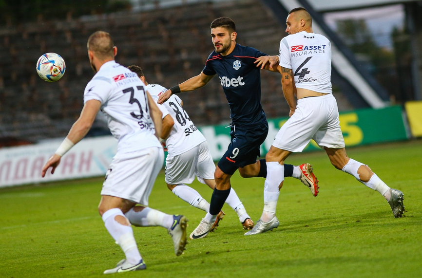 Арда и Славия гонят първа победа след по три мача без успех