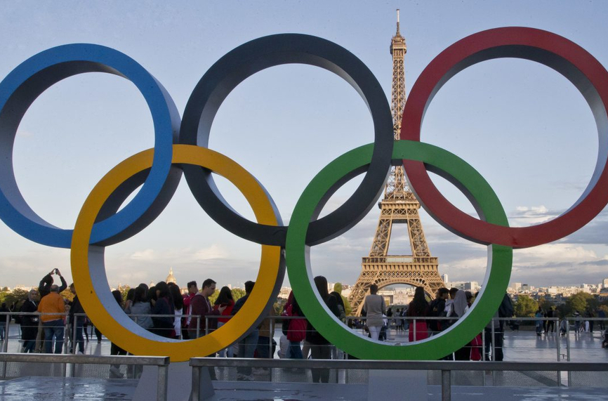 Френски министър разкри дали откриването на Олимпиадата ще е на "Стад дьо Франс"