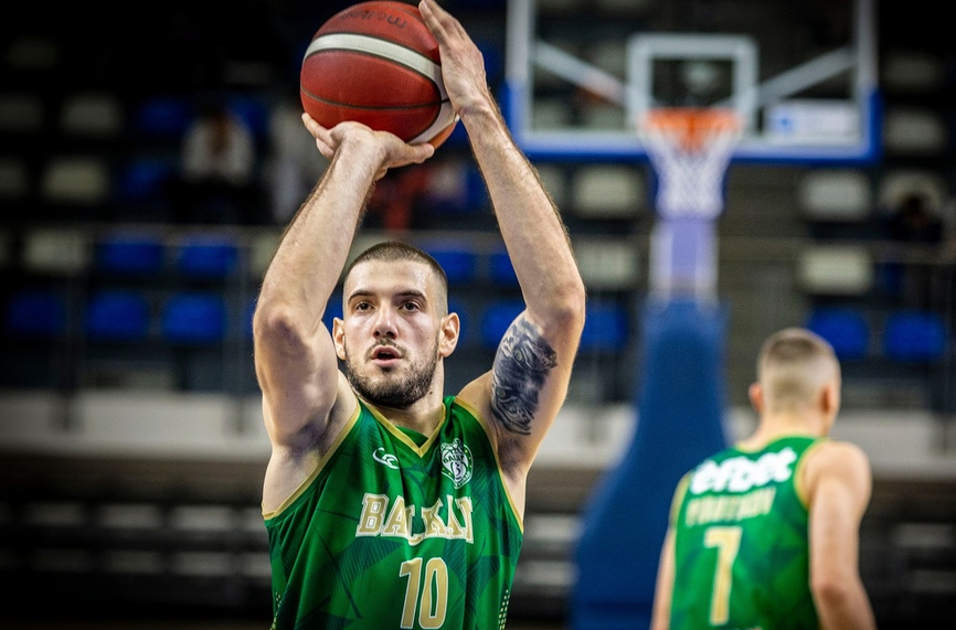Сибиу и Павлин Иванов отпаднаха от баскетболното първенство на Румъния