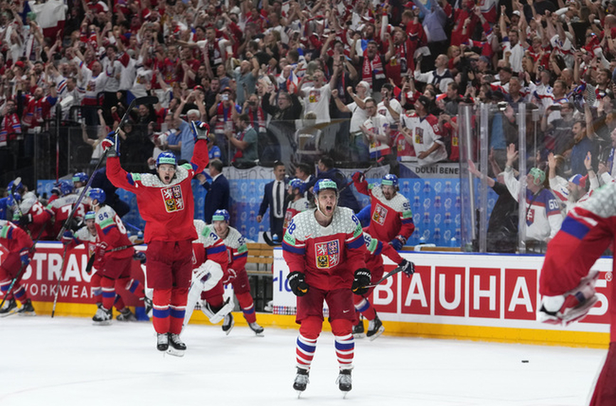 Чехия и Канада на полуфинал на Световното по хокей