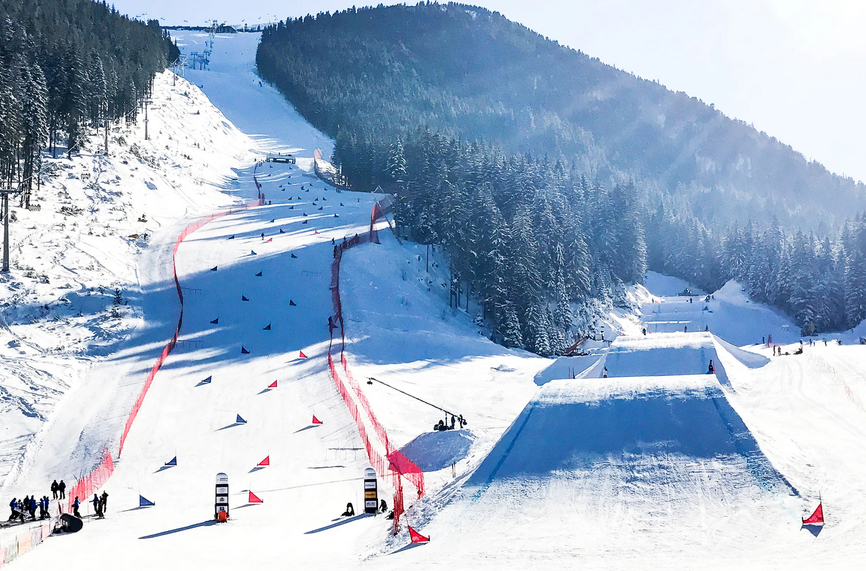 Световната купа по сноуборд с 2 паралелни гигантски слалома в Банско
