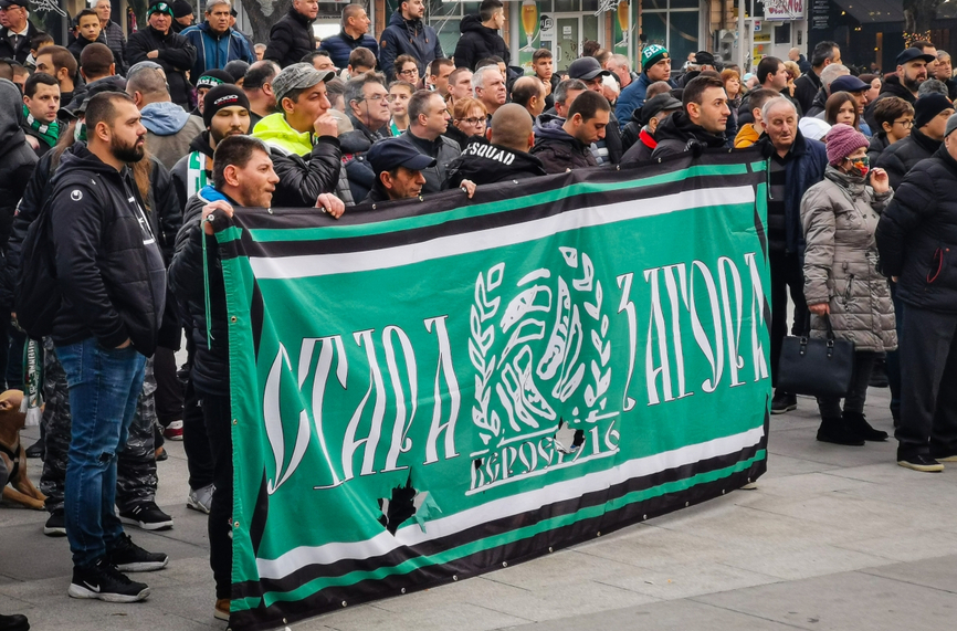 МОЩЕН ПРОТЕСТ: Хиляди беройци на шествие срещу министър! (ВИДЕО+СНИМКИ)