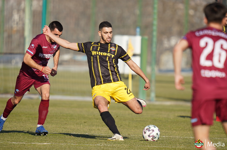 Ботев (Пд) разби с 5:1 Септември