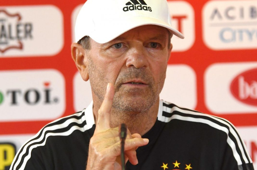 Стойчо Младенов категоричен ще бъде ли пак треньор