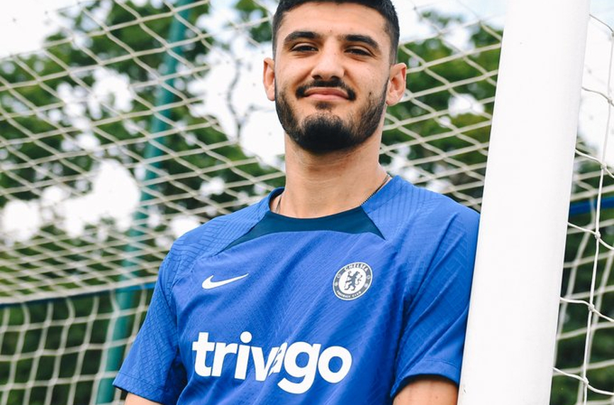 Челси взима английски национал