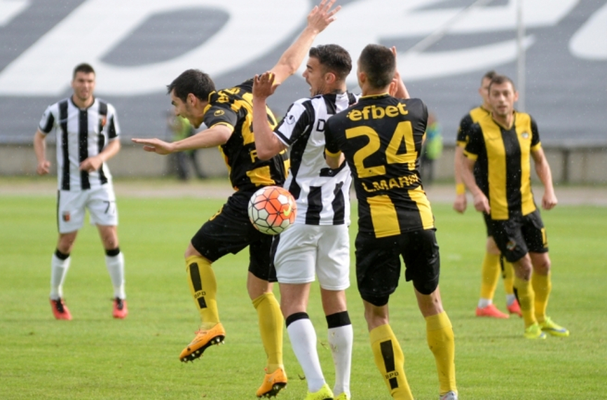 Локо срещу Ботев в битката за Пловдив