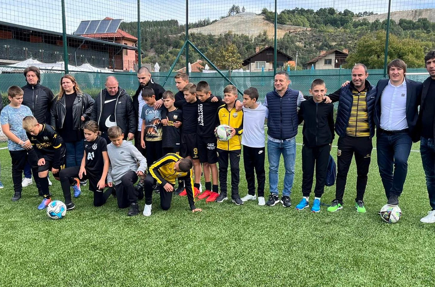 Спортни звезди откриха спортния празник в Костенец
