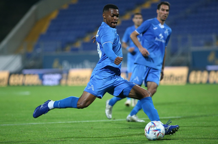 Левски с отчайваща успеваемост при статичните положения