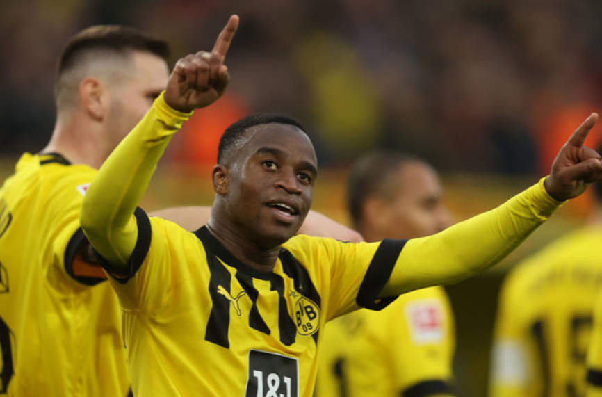 Дортмунд дава 5 млн. евро на 18-годишен