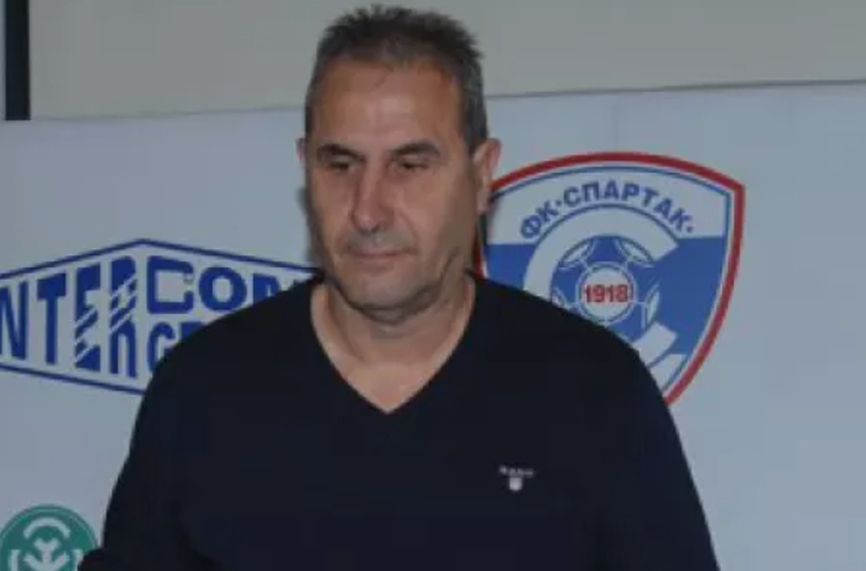 Херо оглежда таланти на Спартак (Вн) за мъжете