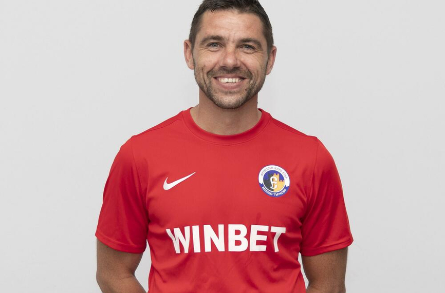 Капитанът на Етър спря с футбола