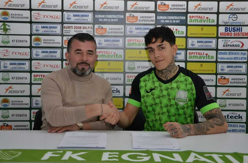 Септември прати нападател в Албания