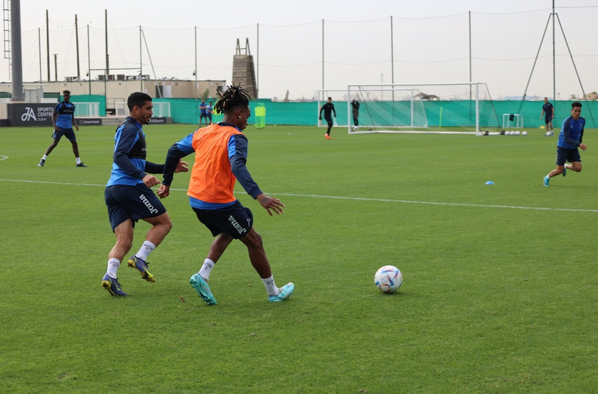 Футболистите на Левски подновиха тренировки