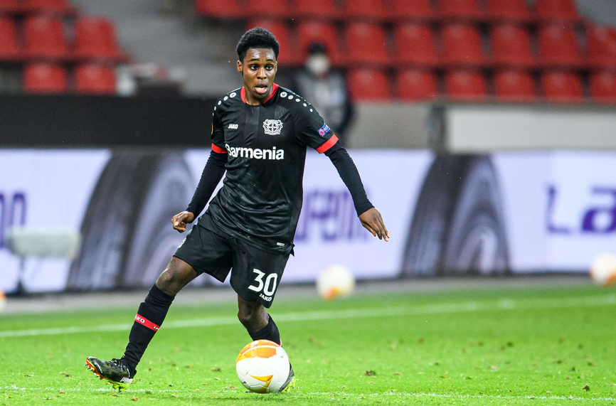 Юнайтед иска защитник от Леверкузен