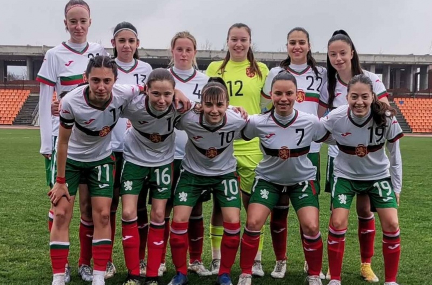 България W17 отстъпи на Украйна в равностоен двубой