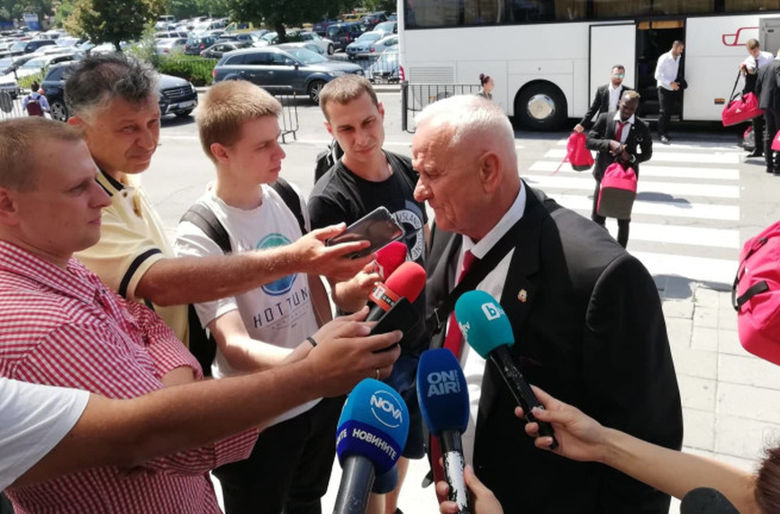 Легенда на Левски помага на Люпко в Литекс