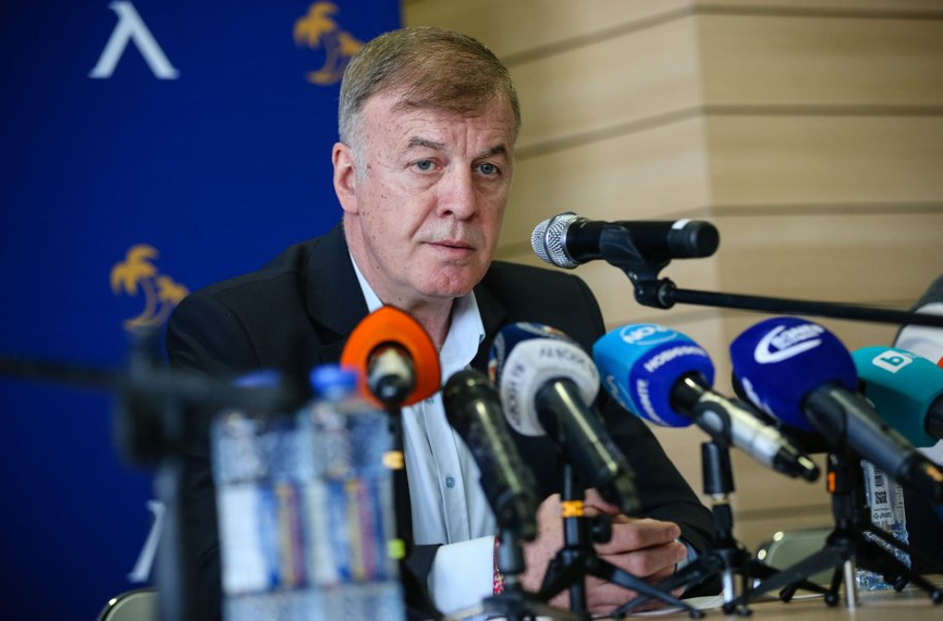 Сираков: Нямам притеснения за лиценза на Левски