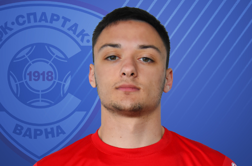 Вратар се бори за доверието на Херо